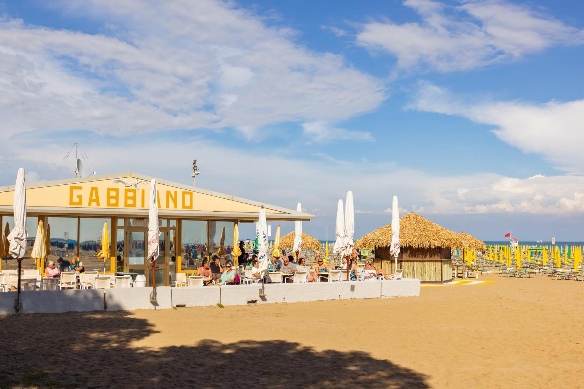 Aparthotel Carinzia Lignano Sabbiadoro Zewnętrze zdjęcie